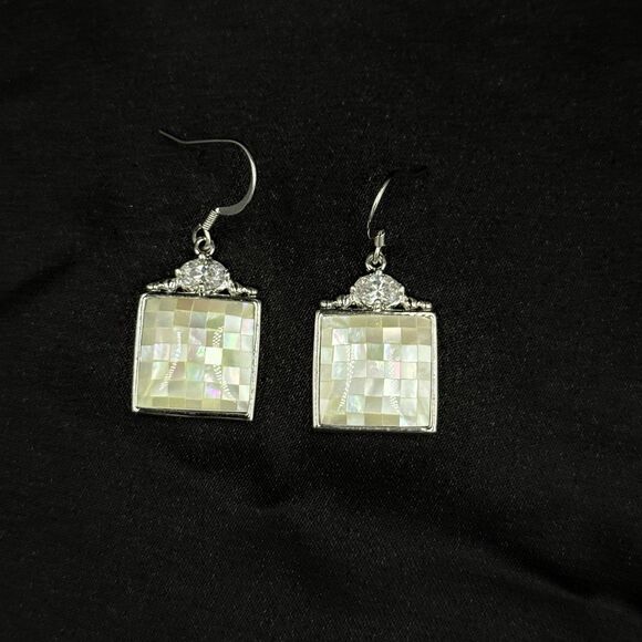 NEW Park Lane Mother-of-Pearl Mosaic Necklace & Earring Set - Picture 6 of 8